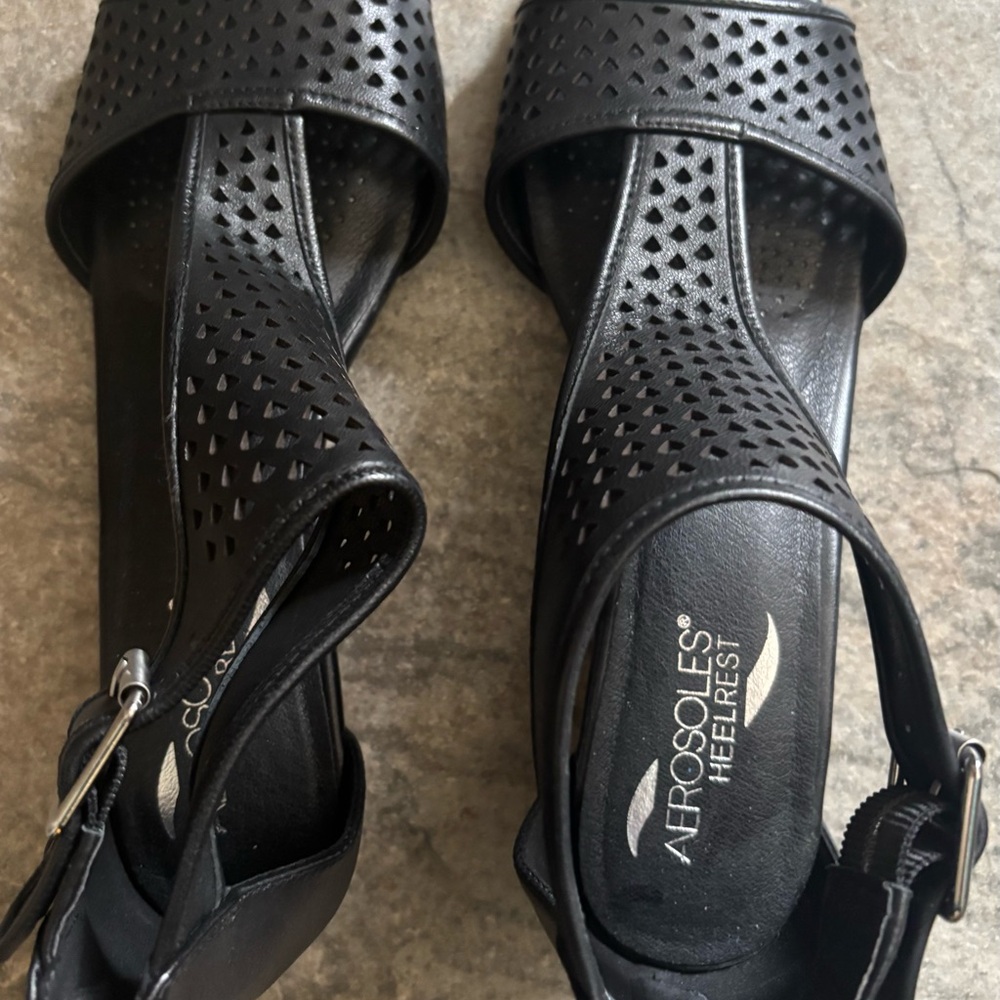 AEROSOLES Black Women’s heels